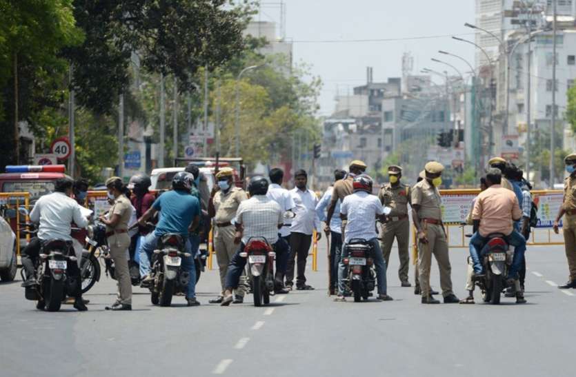 DL बाइक की पीछे किसी को बैठाया तो निरस्त हो जाएगा ड्राइविंग लाइसेंस, नई गाईडलान्स जारी