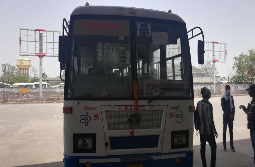 अब खुलेंगे विसर्जन की अस्थियों पर लगे 'लॉकÓ अब खुलेंगे विसर्जन की अस्थियों पर लगे 'लॉकÓ