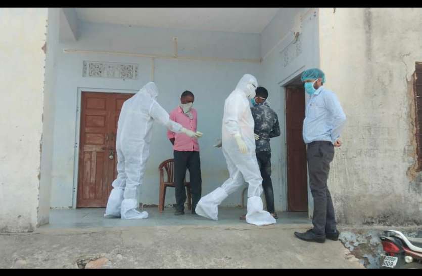सामुहिक बलात्कार के आरोपियों की कोरोना की जांच के लिए सैम्पल जयपुर भेजे सामुहिक बलात्कार के आरोपियों की कोरोना की जांच के लिए सैम्पल जयपुर भेजे
