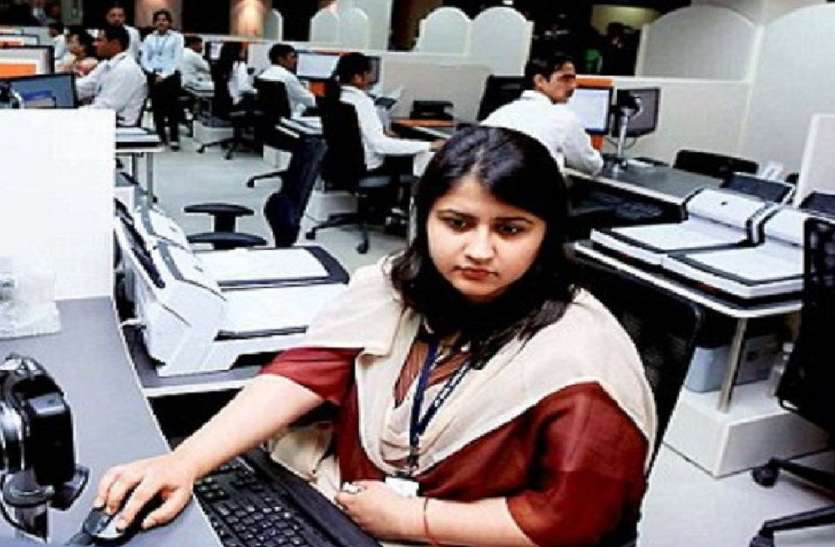 सरकारी कर्मचारियों के ऑफिस आने का तय हुआ समय, जानें किसे कितने बजे पहुंचना होगा सरकारी कर्मचारियों के ऑफिस आने का तय हुआ समय, जानें किसे कितने बजे पहुंचना होगा