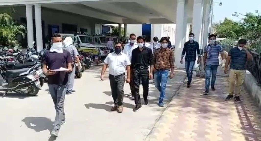 Army personnel in danger from Kovid-19 Center at Veterinary College