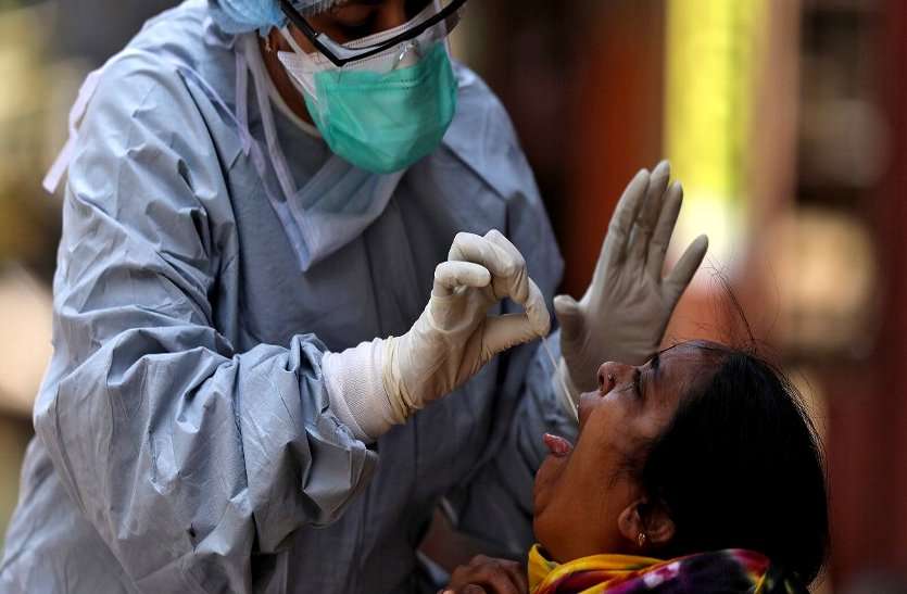पुणे से आई महिला बेमेतरा के क्वारंटाइन सेंटर में मिली कोरोना पॉजिटिव, प्रदेश में पांच नए मामले, एक्टिव केस की संख्या पहुंची 157 पुणे से आई महिला बेमेतरा के क्वारंटाइन सेंटर में मिली कोरोना पॉजिटिव, प्रदेश में पांच नए मामले, एक्टिव केस की संख्या पहुंची 157