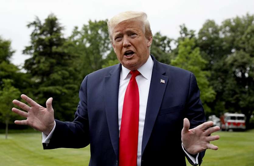 donald trump स्कूलों को खोलने की जिद के बाद अब चर्च-मस्जिदों को खोलने पर अड़े ट्रंप