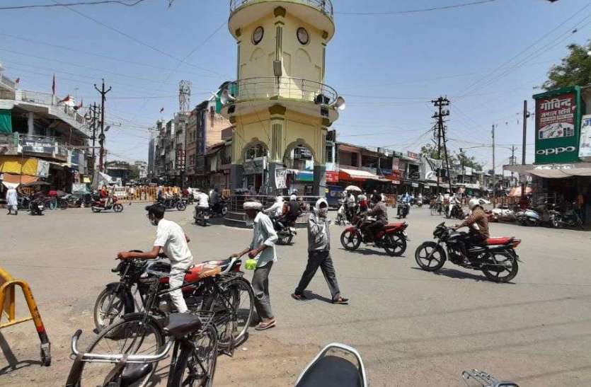 To prevent accidents, Uma Mistry's Talaya to Ghantaghar Marg दुर्घटनाएं रोकने उमा मिस्त्री की तलैया से घंटाघर मार्ग वनवे