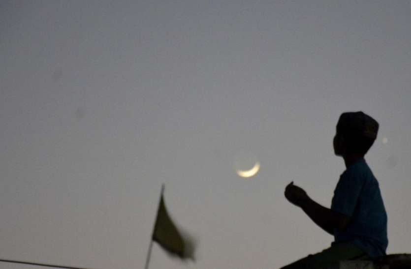 सेवइयों की मिठास से महके घर Eid ul-Fitr 2020: लॉकडाउन का पालन कर घरों में अदा की ईद की नमाज, सेवइयों की मिठास से महके घर