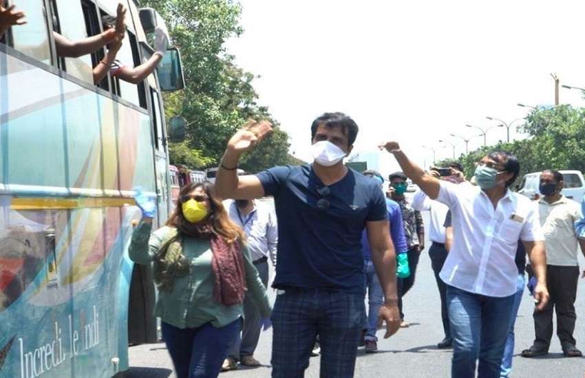 Sonu Sood Helping Migrant Workers