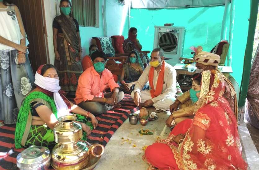 शादी के 14 मुहुर्त को लील गया लॉकडाउन शादी के 14 मुहुर्त को लील गया लॉकडाउन