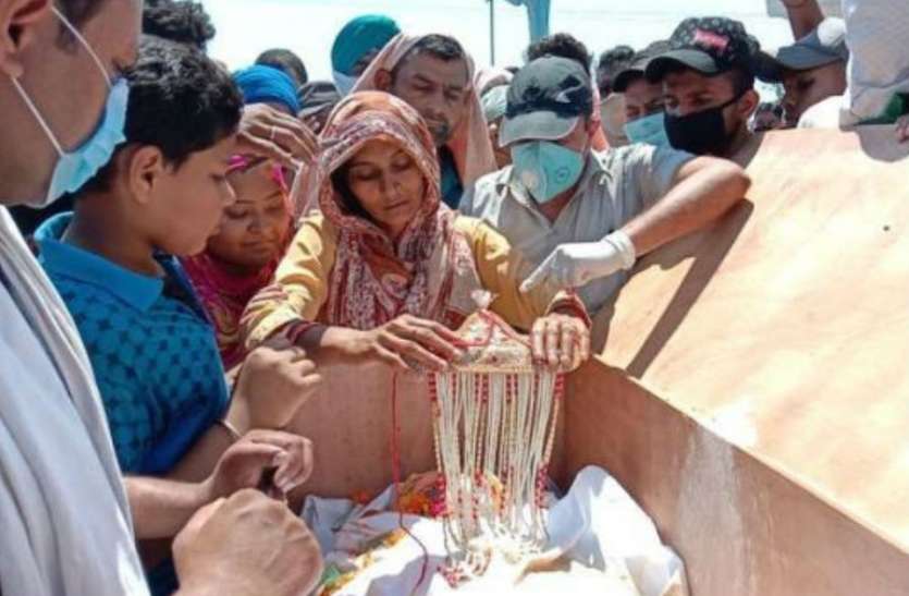 Shaheed शहीद बेटे की ऐसी अंतिम विदाई, हर किसी की आँख भर आई