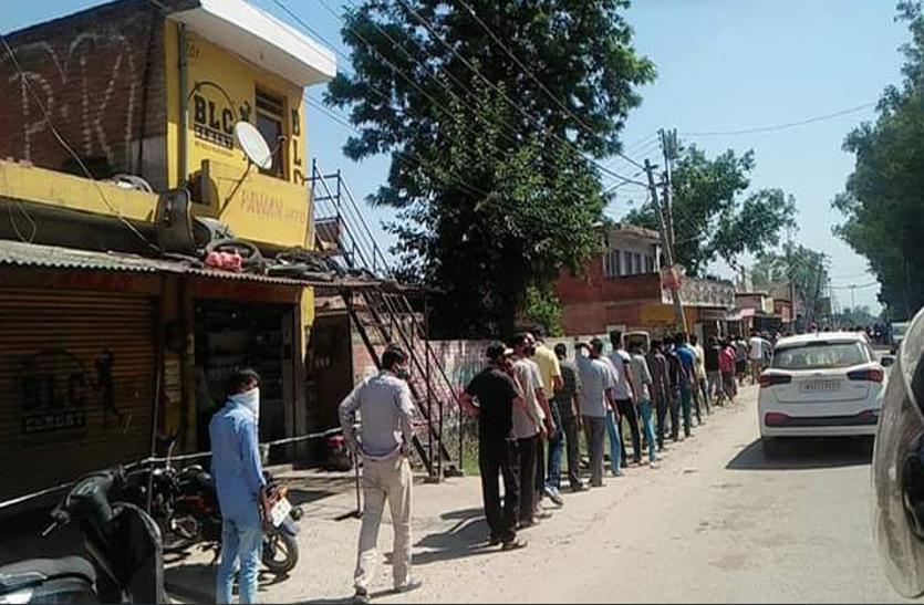 जम्मू में शराबियों का जश्न, छह दिन में गटक गए करोड़ों की शराब, सभी रिकॉर्ड तोड़े