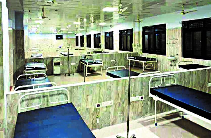 JR engaged in the service of Corona patients, no salary for two months, hostel fees and electricity bill decrees at a lower salary only ... कोरोना मरीजों की सेवा में लगे जेआर को दो महीने से वेतन नहीं, कम वेतन में ही हॉस्टल फीस और बिजली बिल का फरमान ...
