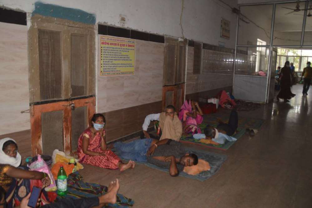 Corona protocol : heat stroke in hospital, obstetricians in bed
