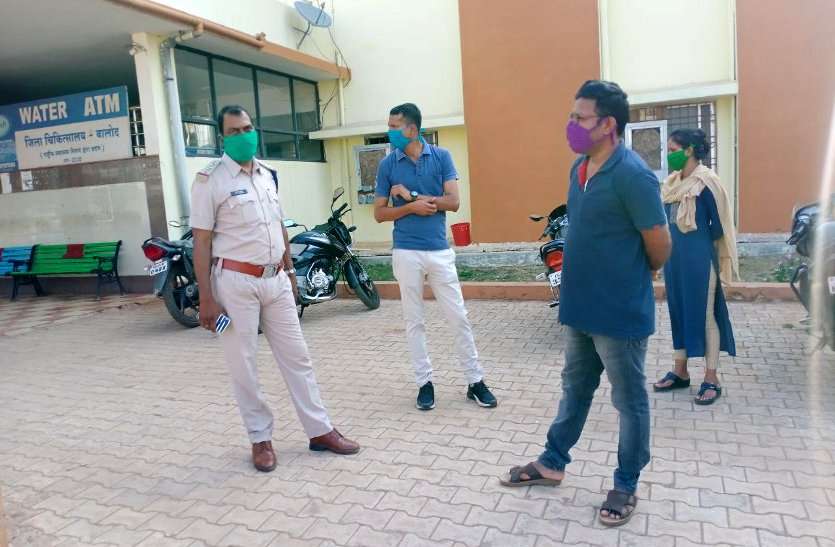 कोविड अस्पताल में चार माह के बच्चे की मौत, दो घंटे तक मासूम को सीने से लगाकर बैठी थी मां, महाराष्ट्र से लौटा है परिवार
