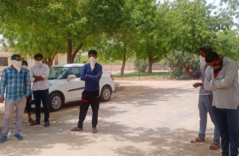कोरोना संक्रमण को लेकर किया जा रहा है सर्वे, 89 जनों के लिए नमूने कोरोना संक्रमण को लेकर किया जा रहा है सर्वे, 89 जनों के लिए नमूने