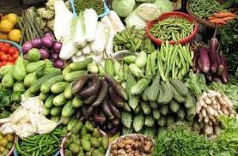 सब्जियों की बिक्री पर कोरोना हावी, मंडी में फुटकर व्यापारी नदारद