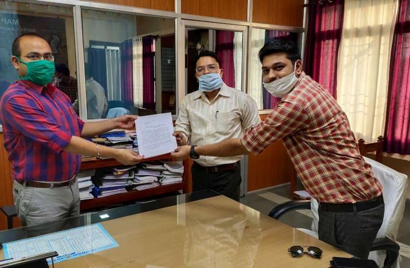 Memorandum submitted by the State Administrative Service Officer on th Memorandum submitted by the State Administrative Service Officer on the suspension of the probationary officer