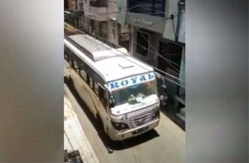 bus.jpg बस ऑपरेटर्स का विरोध, प्रदेश में 30 हजार बसों का संचालन रहेगा बंद