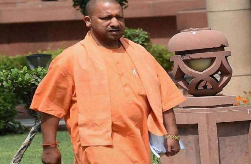 प्रवासी श्रमिकों और कामगारों के पास यूपी वापसी का आखिरी मौका, सीएम योगी ने दिया बड़ा संकेत प्रवासी श्रमिकों और कामगारों के पास यूपी वापसी का आखिरी मौका, सीएम योगी ने दिया बड़ा संकेत