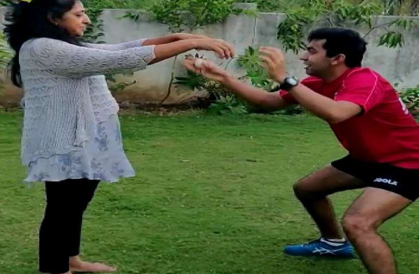 SPORTS : लॉक डाउन में प्रेक्टिस के साथ जर्मन सीख रहे है हरमीत देसाई SPORTS : लॉक डाउन में प्रेक्टिस के साथ जर्मन सीख रहे है हरमीत देसाई
