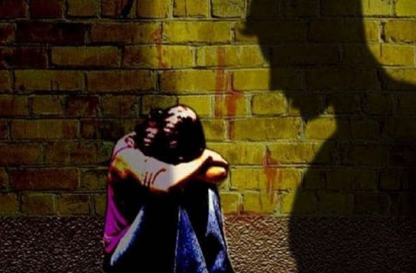 बुलंदशहर पत्नी की गैर-माैजूदगी में हैवान बना पिता, नाबालिग बेटी काे बनाया हवस का शिकार