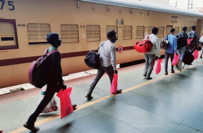 आइसोलेशन के आधे कोच का श्रमिक स्पेशल में इस्तमाल आइसोलेशन के आधे कोच का श्रमिक स्पेशल में इस्तमाल