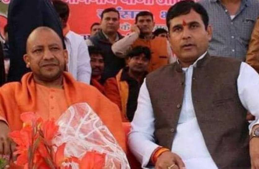 yogi_1554403808_618x347_5522097_835x547-m.jpeg कोरोना से महिला सिपाही की मौत, भाजपा विधायक ने सीएम को लिखा पत्र, बोले- शहीद का मिला दर्जा