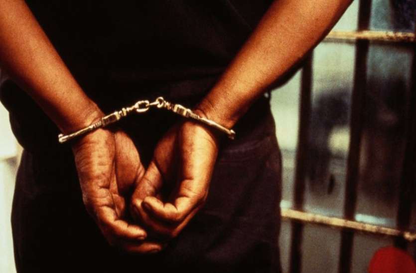 man arrested गायत्री ज्वेलर्स में 5 आरोपियों ने की थी चोरी, 2 पश्चिम बंगाल से गिरफ्तार
