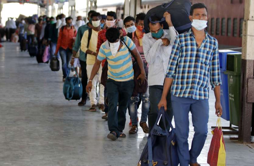 Migrant Labour: गुजरात ने 1017 श्रमिक स्पेशल ट्रेन से 15.18 लाख श्रमिकों को वतन पहुंचाया Migrant Labour: गुजरात ने 1017 श्रमिक स्पेशल ट्रेन से 15.18 लाख श्रमिकों को वतन पहुंचाया