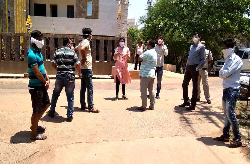 छत्तीसगढ़ में कोरोना के 5 नए मरीज, भिलाई में पुणे से आई युवती मिली पॉजिटिव, आधी रात कोविड अस्पताल में किया शिफ्ट छत्तीसगढ़ में कोरोना के 5 नए मरीज, भिलाई में पुणे से आई युवती मिली पॉजिटिव, आधी रात कोविड अस्पताल में किया शिफ्ट