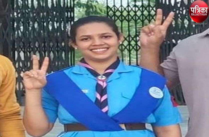 पाली की बेटी मैना ने जीता नेशनल सिंगिंग प्रतियोगिता का खिताब पाली की बेटी मैना ने जीता नेशनल सिंगिंग प्रतियोगिता का खिताब