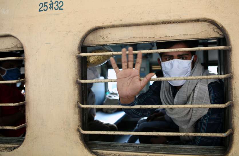 Migrant Labour: देश भर में एक चौथाई से ज्यादा ट्रेनें गुजरात से दौड़ाई गई, सबसे ज्यादा 8.20 लाख श्रमिक यूपी गए Migrant Labour: देश भर में एक चौथाई से ज्यादा ट्रेनें गुजरात से दौड़ाई गई, सबसे ज्यादा 8.20 लाख श्रमिक यूपी गए