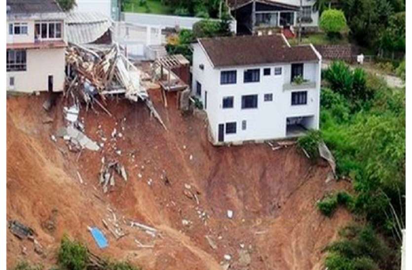 असम में कुदरत का कहर जारी, भूस्खलन में 20 जिंदा दफन असम में कुदरत का कहर जारी, भूस्खलन में 20 जिंदा दफन