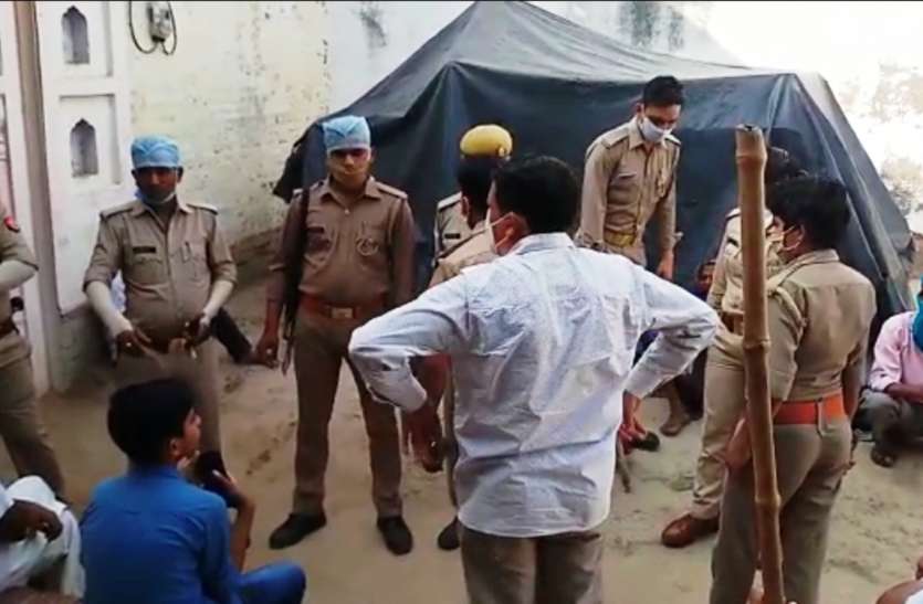Murder चचेरे भाई के बेटों के नाम दो बीघा जमीन का बैनामा करने पर भतीजे ने की ताऊ की कुल्हाड़ी से काटकर हत्या, आरोपी फरार