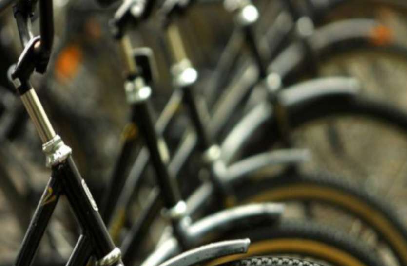 World Bicycle Day 2020 : कोरोना को अगर हराना है तो साइकिल चलाइए, बढ़ेगी इम्युनिटी और पेट की चर्बी भी हो जाएगी छूमंतर World Bicycle Day 2020 : कोरोना को अगर हराना है तो साइकिल चलाइए, बढ़ेगी इम्युनिटी और पेट की चर्बी भी हो जाएगी छूमंतर