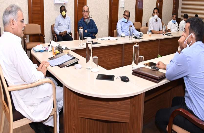 cm_1.jpg उद्योगों के संचालन में कोरोना संक्रमण से बचाव की गाईड लाइन का गंभीरता से पालन किया जाए