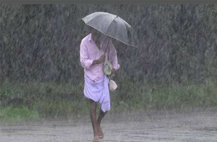 rain.jpg दो दिन से हो रही बारिश से जनजीवन प्रभावित, शहर के कई क्षेत्रों में जलभराव