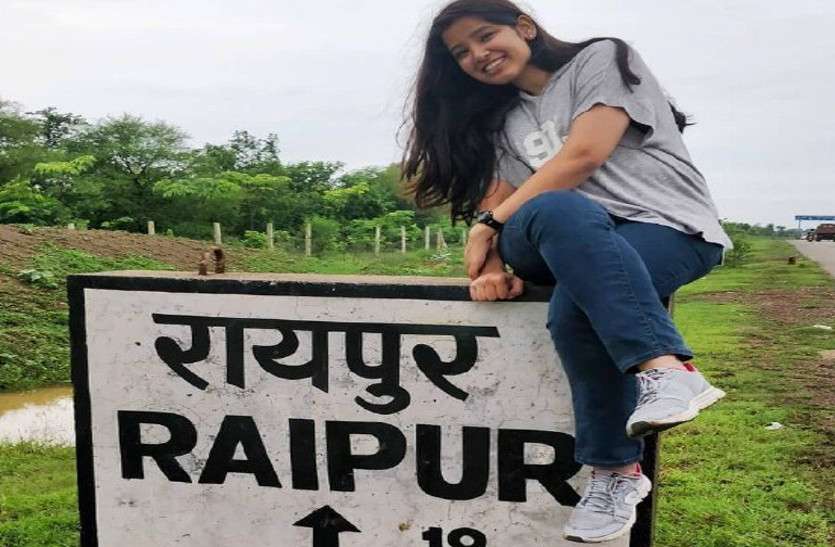 मिलिए रायपुर की यूट्यूबर क्वीन से, एक क्लिक में खुलेगा आईपीसी पिटारा मिलिए रायपुर की यूट्यूबर क्वीन से, एक क्लिक में खुलेगा आईपीसी पिटारा