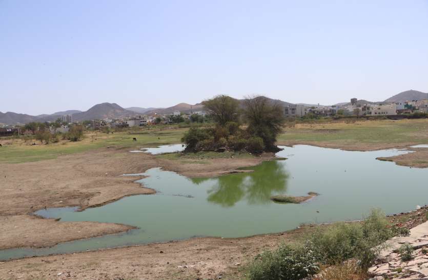 विरासत में मिली मुसीबत विरासत में मिली मुसीबत