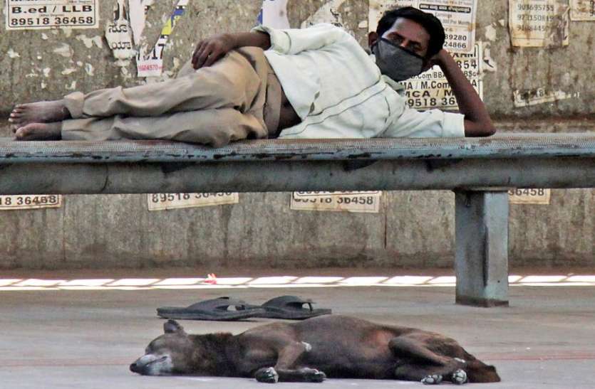 napping_01.jpg कर्नाटक में तीन दिन में मिले नौ सौ से अधिक मरीज, गुरुवार को चार की मौत