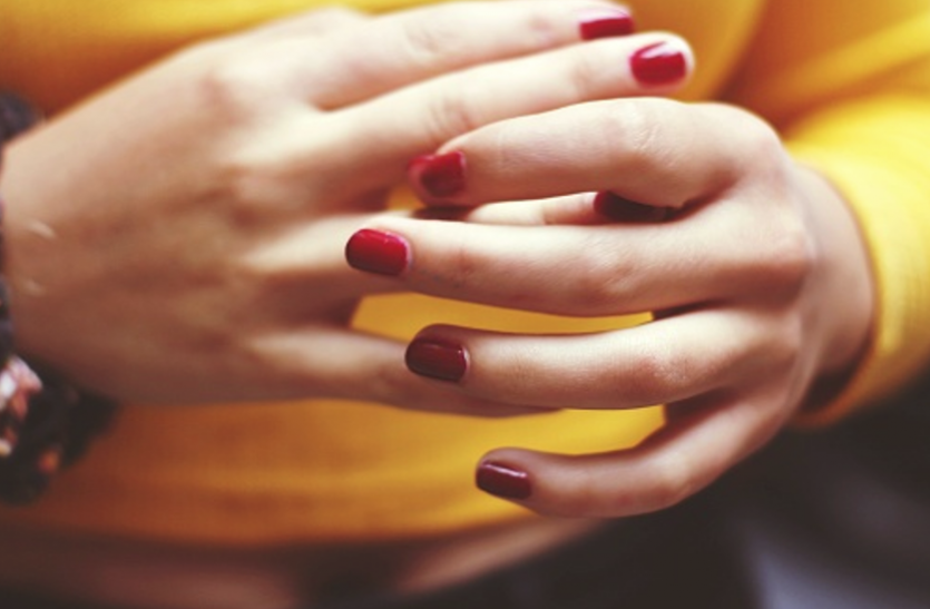 Home Beauty Tips For Glowing Hands Beauty Tips For Hands: खूबसूरत काेमल हाथाें के लिए आजमाएं ये आसान घरेलू नुस्खे