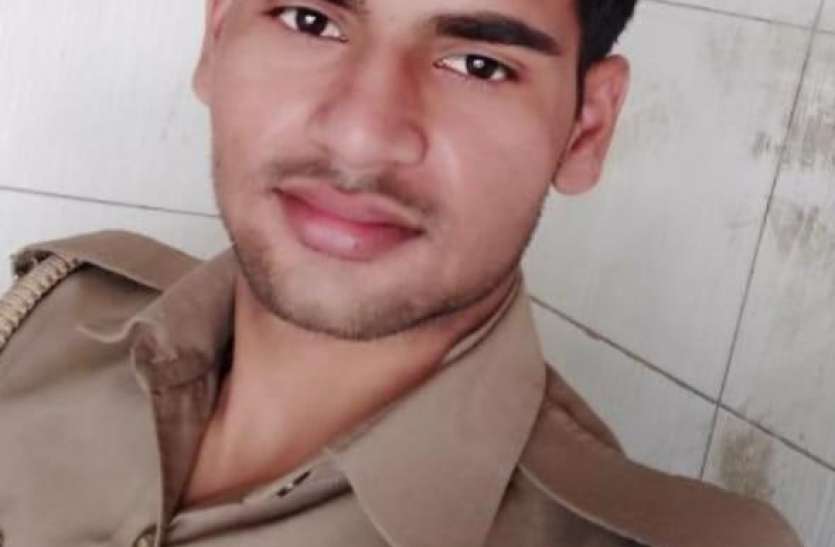 img-20200605-wa0006.jpg मुरादाबाद में सिपाही की माैत का मामला, परिजनों ने सिपाही की कथित प्रेमिका पर लगाया हत्या का आराेप