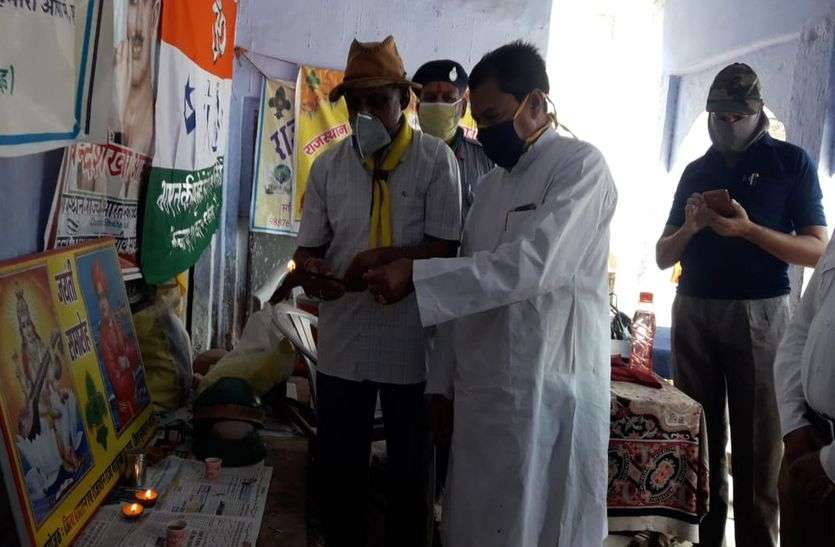 कागजों पर यूं उकेरे बेहतर पर्यावरण के सपने कागजों पर यूं उकेरे बेहतर पर्यावरण के सपने