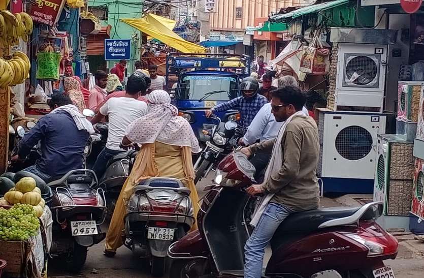 Lockdown five, market crowded अच्छा रहा लॉकडाउन में कड़ाई, ढील मिलती गई हादसे बढ़ते गए