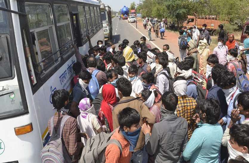 migrant laborers got registered in gwalior प्रवासी श्रमिकों को घर में ही मिले रोजगार