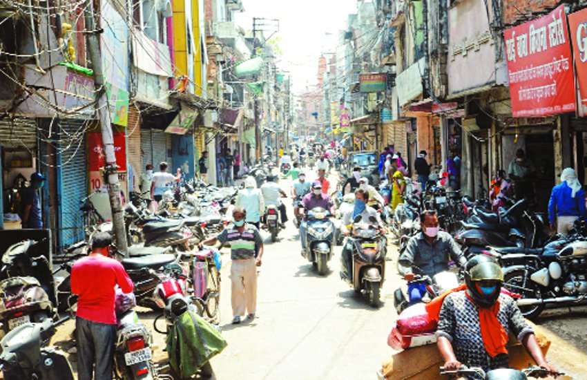 social distancing is not being followed in Jabalpur
