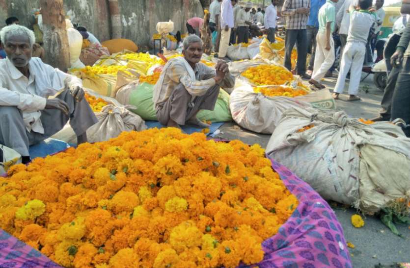 Flower Trade Wilts Under Lockdown In Rajasthan स कट म फ ल क क र ब र न स व क स जन न म द र म म ल क र न म कह लग ए ल र य ठ ल Patrika News