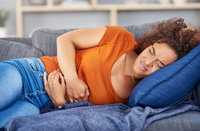 World Food Safety Day 2020: Tips to Avoid Food Poisoning World Food Safety Day: अधपके खाने से हो सकती है फूड प्वाइजनिंग, ऐसे करें बचाव