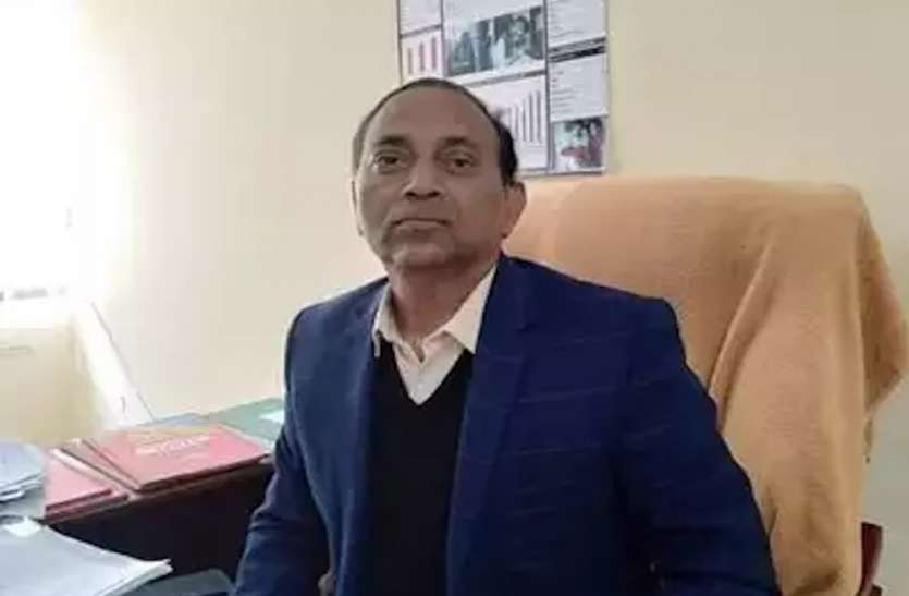 अम्बेडकरनगर जिला अस्पताल के सीएमएस की कोरोना संक्रमण से मौत, डीएम ने भावुक पोस्ट लिखकर दी श्रद्धांजलि अम्बेडकरनगर के मेडिकल ऑफिसर की कोरोना से मौत, डीएम ने भावुक पोस्ट लिखकर दी श्रद्धांजलि