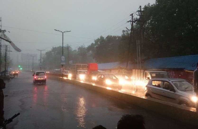 monoon_enters.jpg मानसून ने छत्तीसगढ़ में दी दस्तक, राजधानी में झमाझम बारिश शुरू, अगले 48 घंटे भारी वर्षा की चेतावनी
