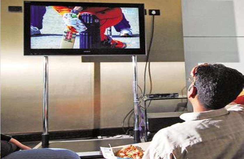 Thug Looted 30 Lakhs By Watch TV Scheme In Dhanbad Jharkhand पहले घर बैठे TV देखने के मिल रहे थे पैसे, बाद में लगी लाखों की चपत, ठगों ने यूं खेला खेल