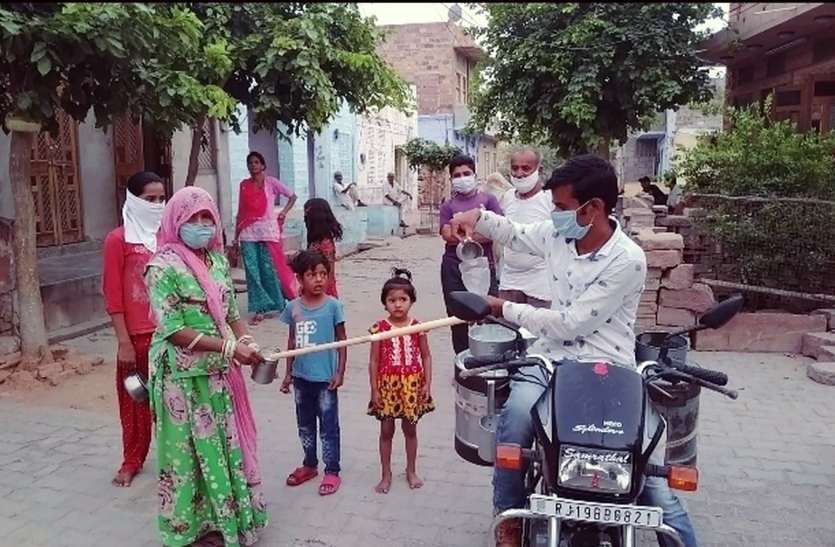 पॉकेट मनी के पैसों से जरूरतमंदों तक पहुंचाई मदद पॉकेट मनी के पैसों से जरूरतमंदों तक पहुंचाई मदद